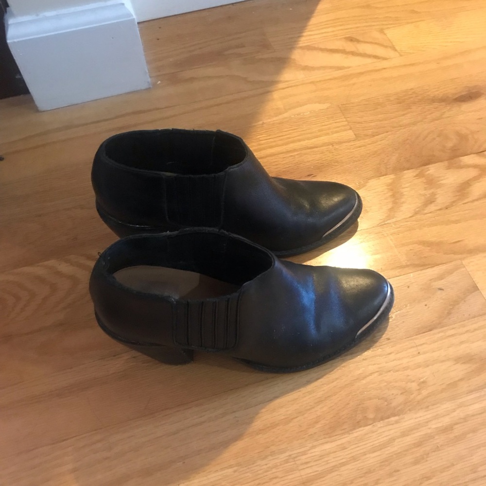 Dv booties   Very comfortable!